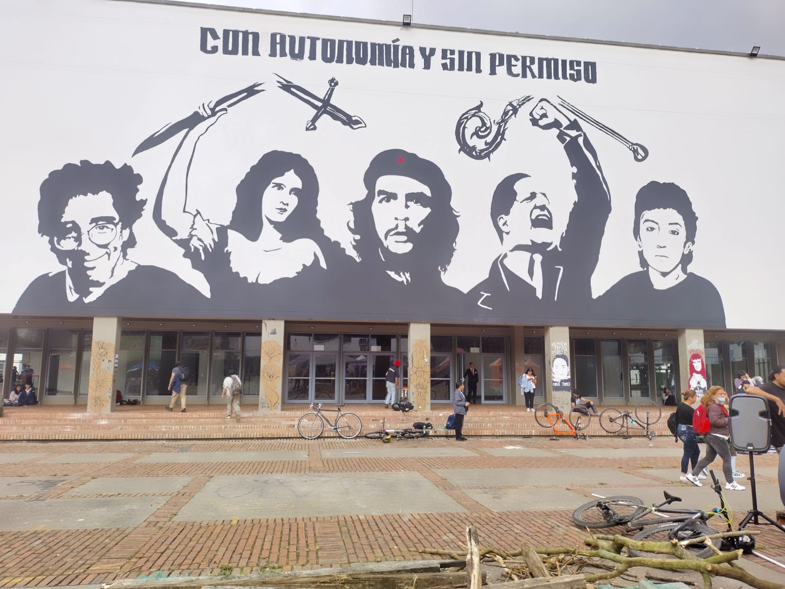 Un Grado Póstumo